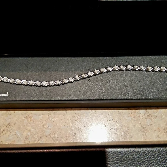 Diamond Tennis Bracelet 1 Carat TW Genuine